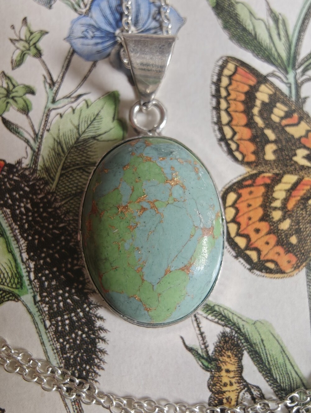 Lovely Lime Turquoise Pendant. - Picture 3 of 4